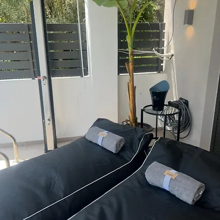 Kla Luxury Boutique By Westbooking Gr Apartment Nikiana