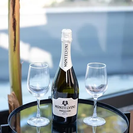 Apartment Kla By Project 86 Ike