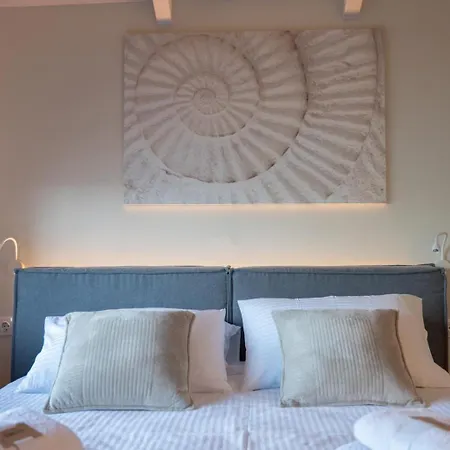 Apartment Kla Luxury Boutique By Westbooking Gr