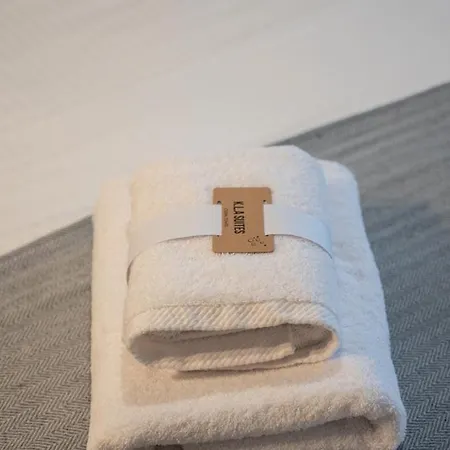 Kla Luxury Boutique By Westbooking Gr Apartment *